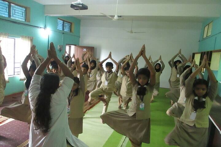 Islahi English Medium School-Yoga