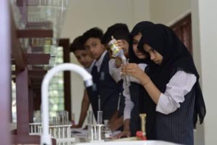 Kamb And M School Of Life International-Chemistry Lab
