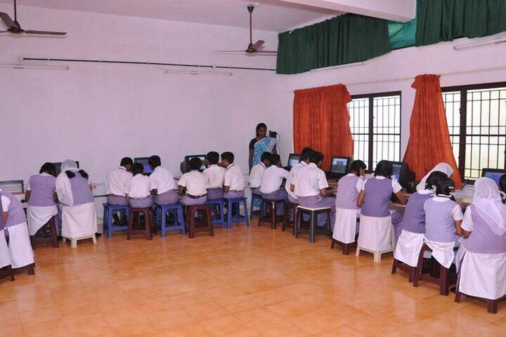 Kaviattu English Medium School-Computer Lab