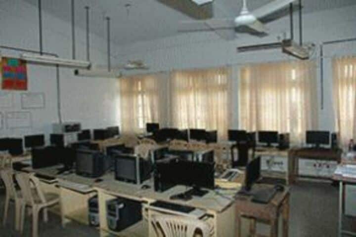 Kendriya Vidyalaya-Computer Lab