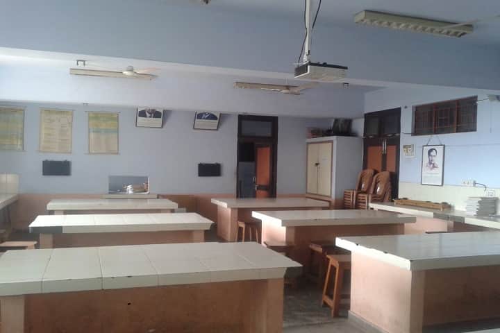 kendriya Vidyalaya-Physics Lab