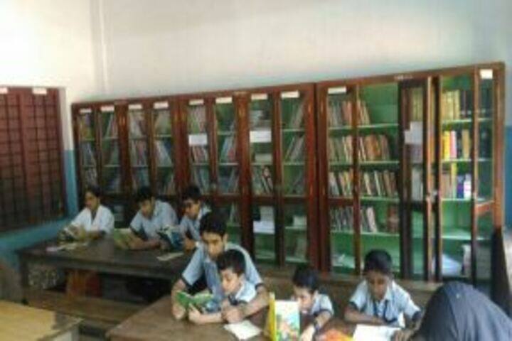 Koyyappathodi Darul Uloom English Medium School-Library
