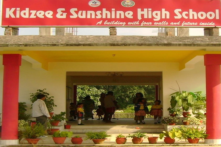 Kidzee And Sunshine High School-School entrances