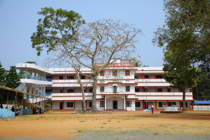 Lourdes Mata Central School-Campus View