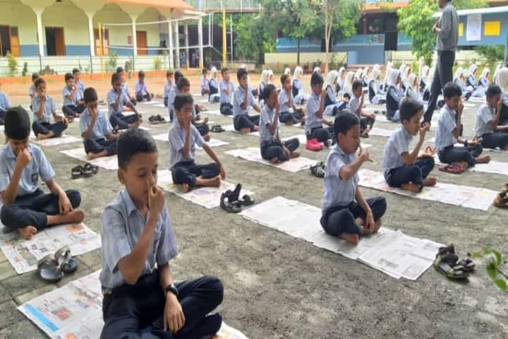 M S I English School-Yoga Day