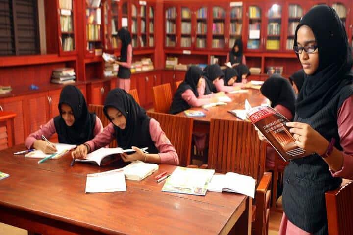 Markaz English Medium School-Library