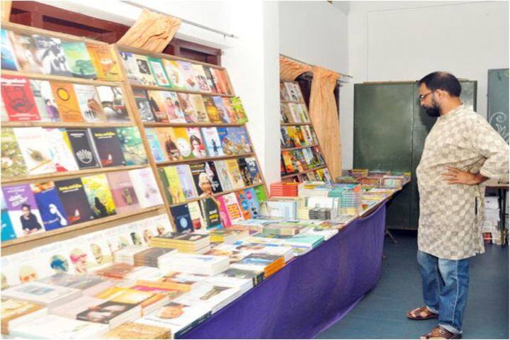 MES Central School-Book Fair