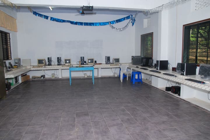 Nehru Memorial Model School-Computer Lab
