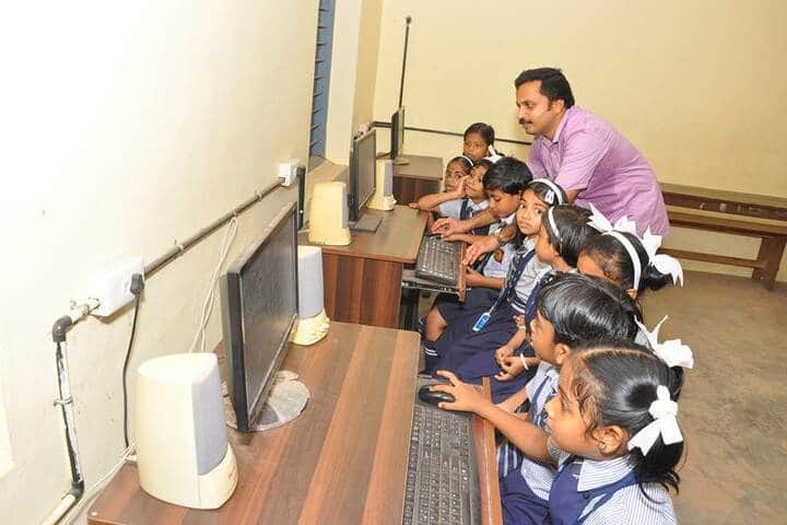 Nehru Memorial Public School-Computer Lab