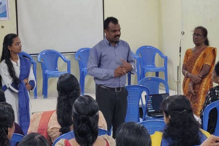 Oonianthala Eapen Memorial Public School-Workshop For Teachers