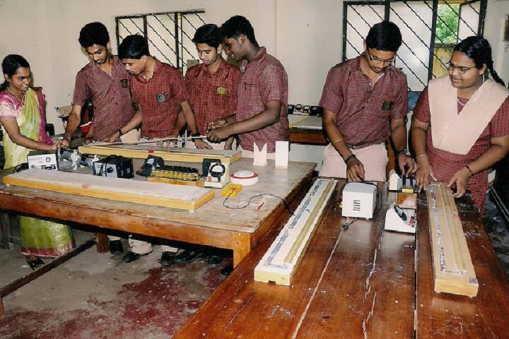 S D P V Central School-Physics Lab