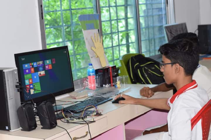 Pranabananda Vidyamandir-Computer Lab