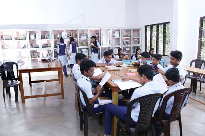 Saraswathy Vidyalayam School-Library