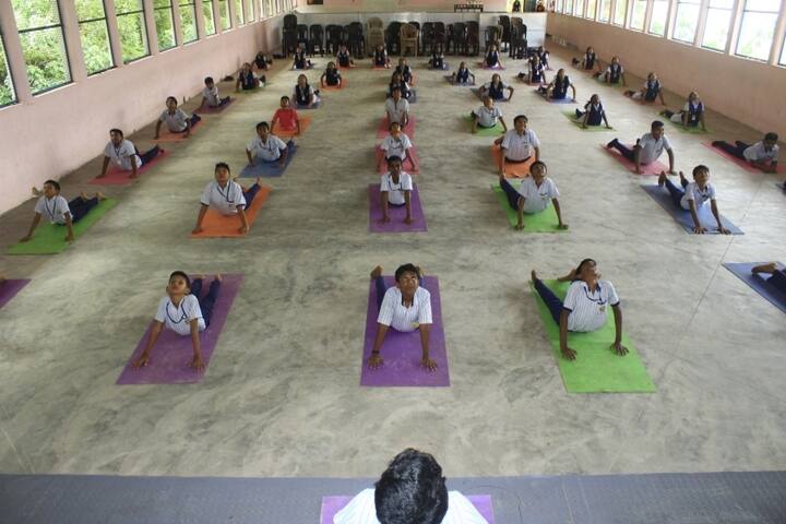 Sree Narayana Central School-Yoga