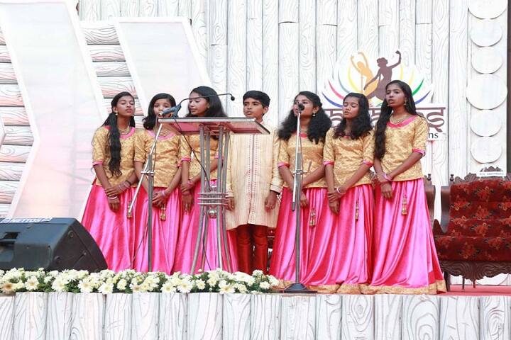 Sree Narayana Guru Memorial Central School-Group Song