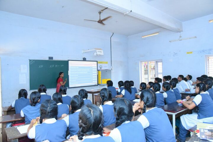 Sree Narayana Trust Central School-Digital Classroom