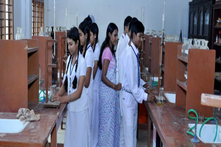 Sree Sabari Central School-Chemistry Lab