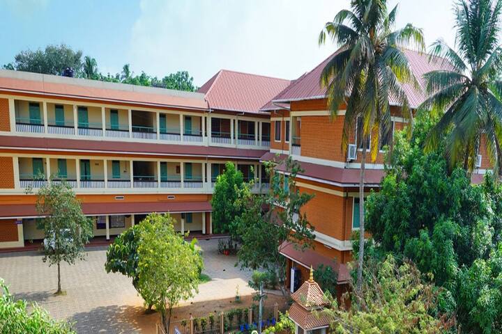 Sree Sarada Vidyalaya-Campus View