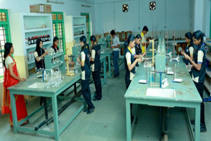 Sree Sarada Vidyalaya-Chemistry Lab