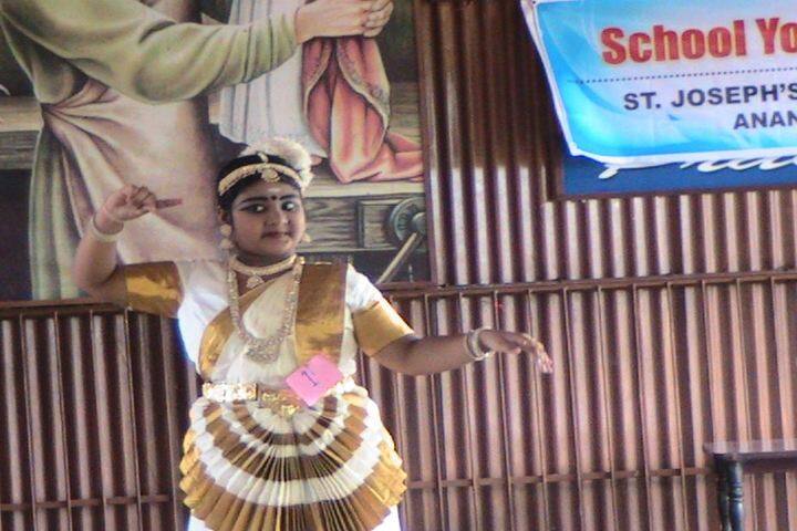 St Josephs Public School-Dance