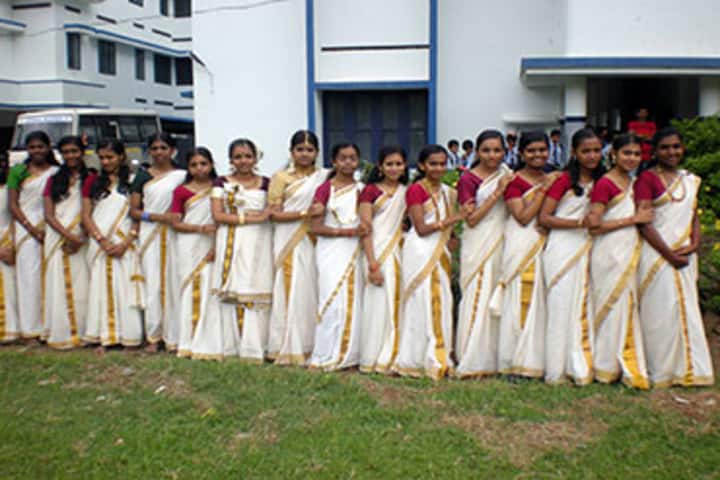 St Mary Of Leuca English Medium School-Onam Celebrations
